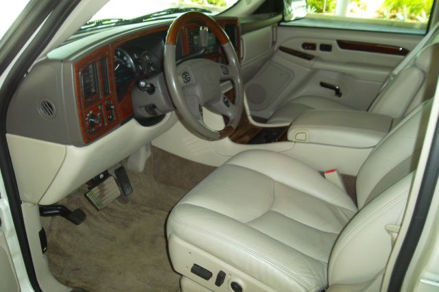 Cadillac Escalade 2003 photo 4