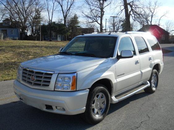 Cadillac Escalade 2004 photo 1