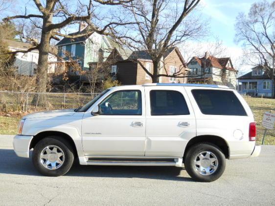 Cadillac Escalade 2004 photo 2