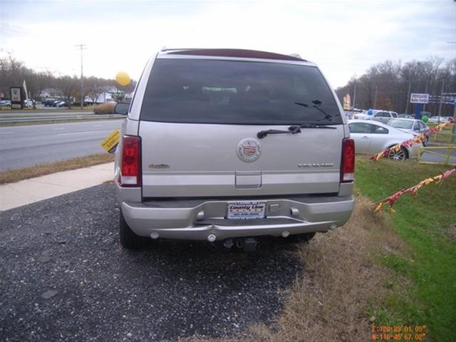 Cadillac Escalade 2004 photo 1