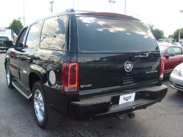 Cadillac Escalade 2004 photo 1