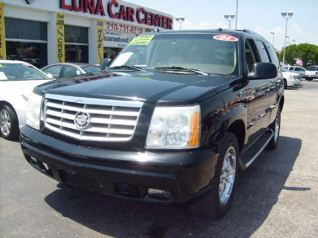 Cadillac Escalade 2004 photo 2