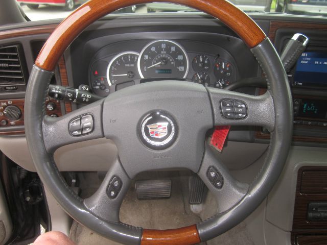 Cadillac Escalade 2004 photo 4