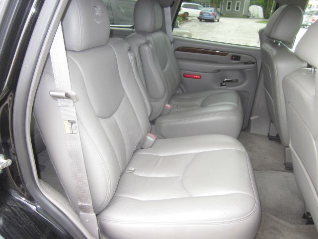 Cadillac Escalade 2004 photo 9