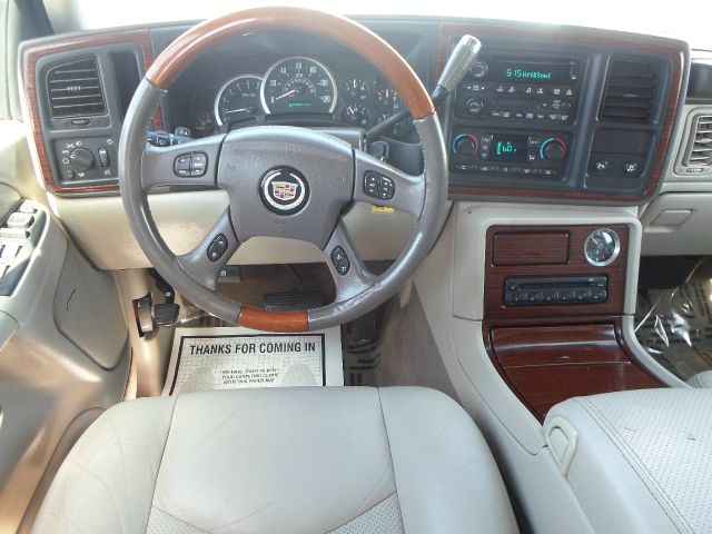 Cadillac Escalade 2004 photo 5