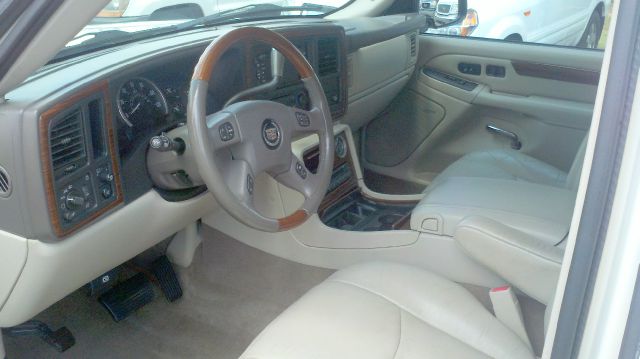 Cadillac Escalade 2004 photo 3