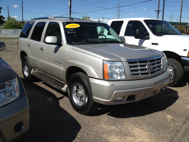 Cadillac Escalade 2004 photo 2