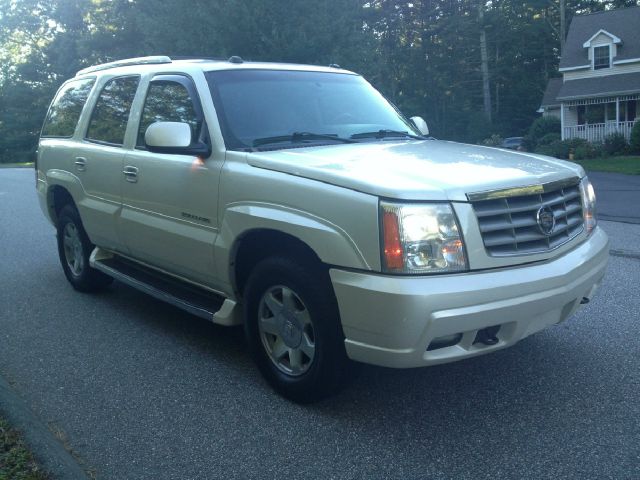 Cadillac Escalade 2004 photo 1