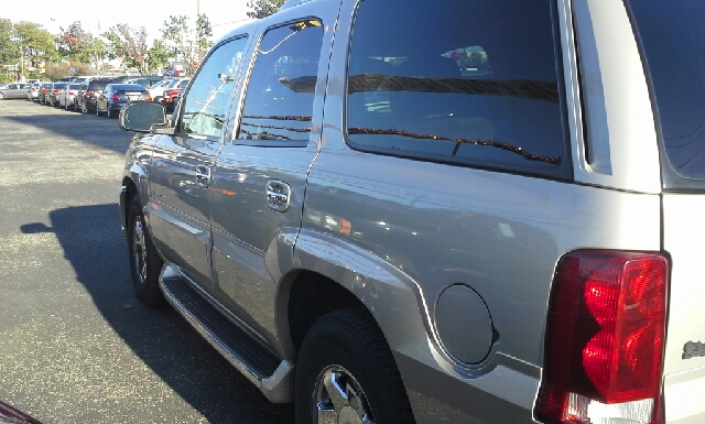 Cadillac Escalade 2004 photo 4