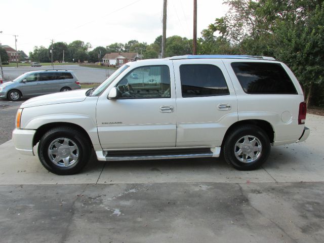 Cadillac Escalade 2004 photo 3