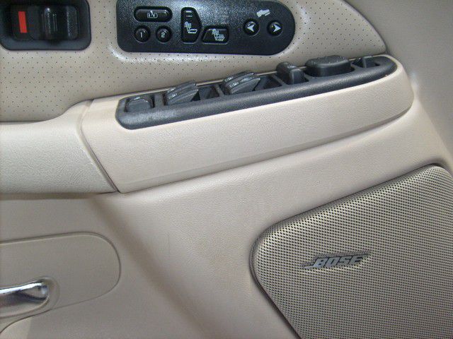 Cadillac Escalade 2004 photo 40