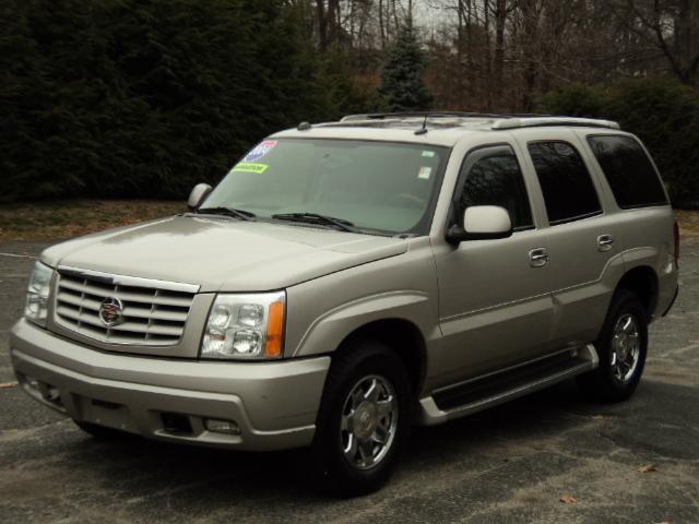 Cadillac Escalade 2004 photo 2