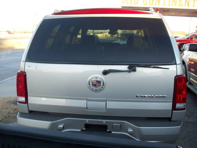 Cadillac Escalade 2004 photo 1