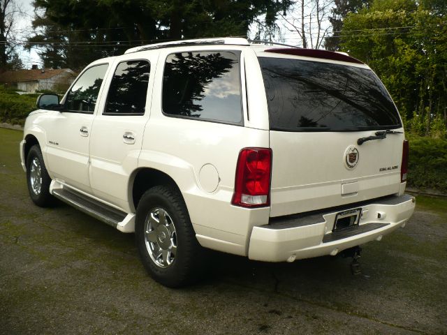 Cadillac Escalade 2004 photo 2