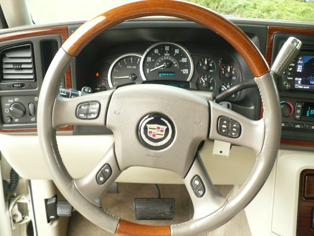 Cadillac Escalade 2004 photo 5