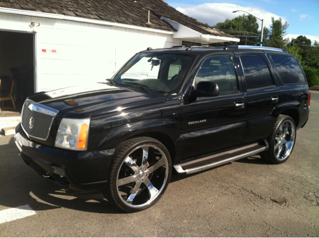 Cadillac Escalade 2004 photo 2