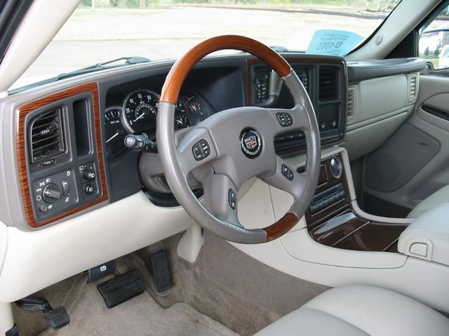 Cadillac Escalade 2004 photo 4