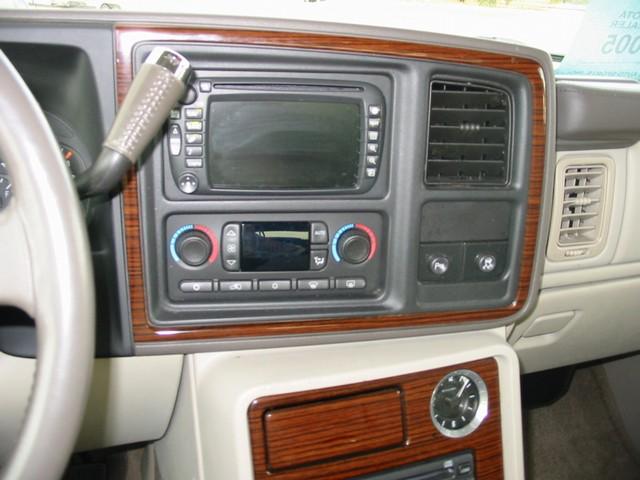 Cadillac Escalade 2004 photo 5