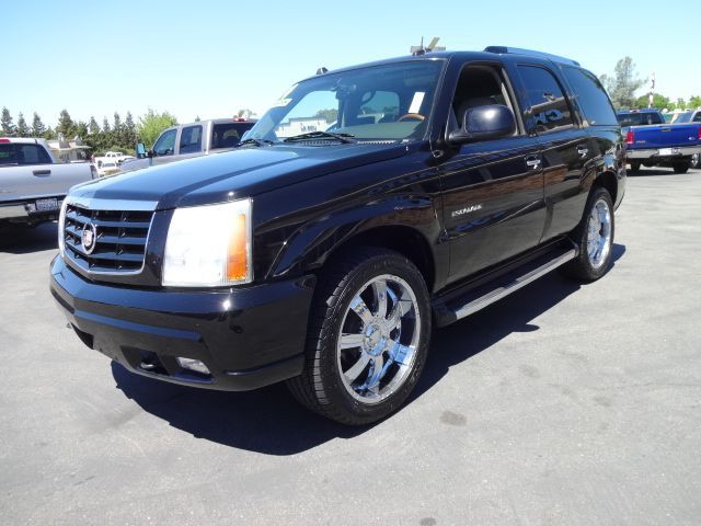 Cadillac Escalade 2004 photo 2