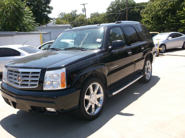 Cadillac Escalade 2004 photo 2