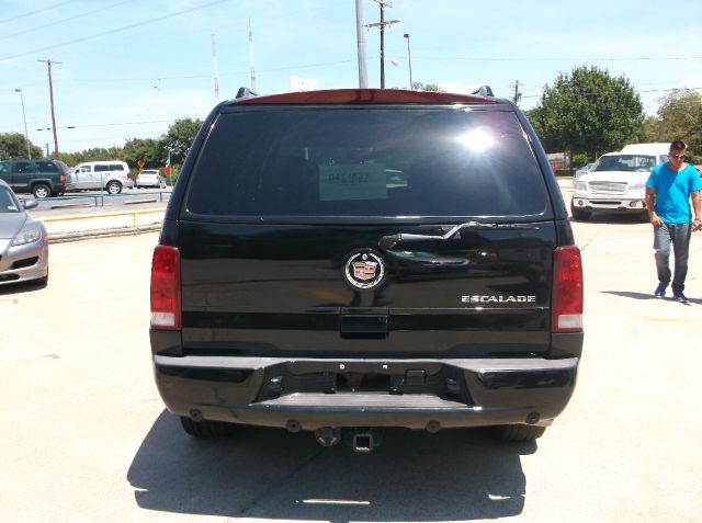 Cadillac Escalade 2004 photo 3