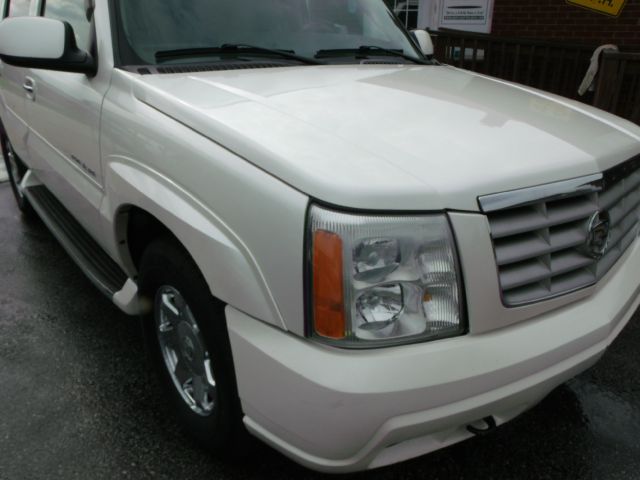 Cadillac Escalade 2004 photo 1