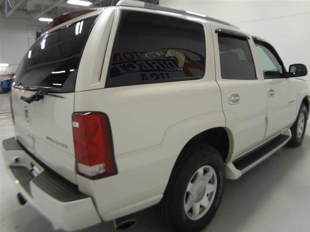 Cadillac Escalade 2004 photo 4