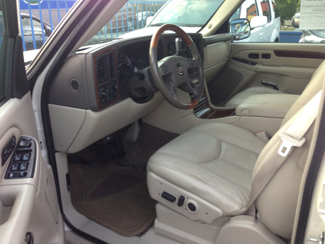 Cadillac Escalade 2004 photo 3