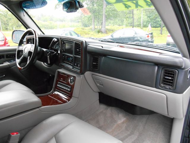 Cadillac Escalade 2005 photo 1