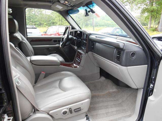 Cadillac Escalade 2005 photo 2