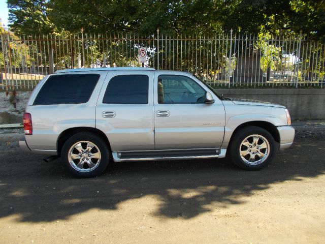 Cadillac Escalade 2005 photo 3