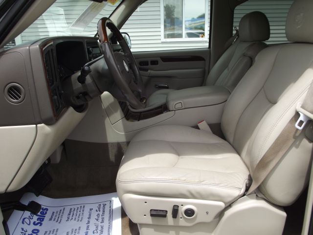 Cadillac Escalade 2005 photo 2