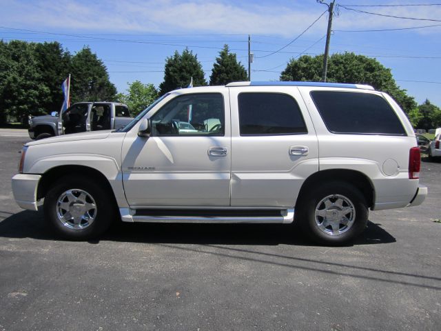 Cadillac Escalade 2005 photo 17