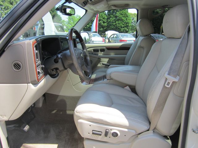 Cadillac Escalade 2005 photo 8