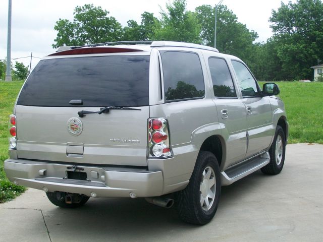 Cadillac Escalade 2005 photo 13