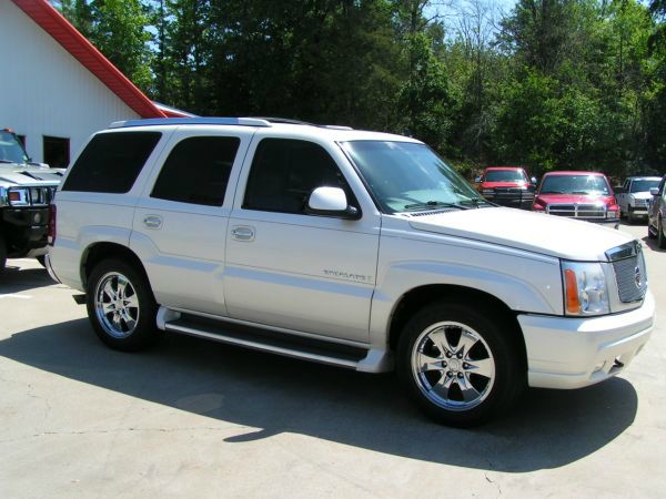 Cadillac Escalade 2006 photo 2