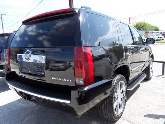 Cadillac Escalade 2007 photo 2