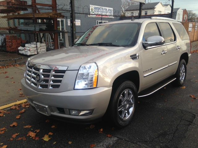 Cadillac Escalade EX - DUAL Power Doors SUV