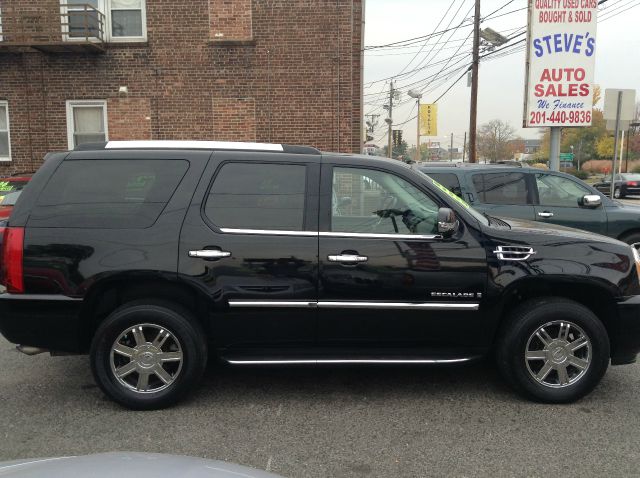 Cadillac Escalade EX - DUAL Power Doors SUV