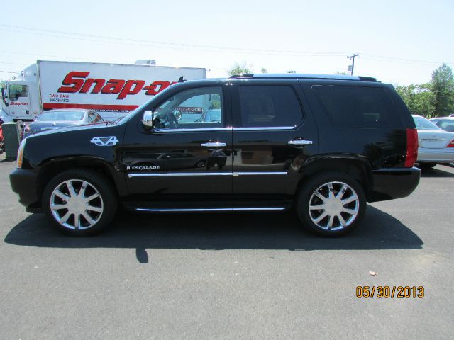 Cadillac Escalade 2007 photo 2