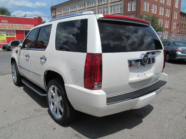 Cadillac Escalade 2008 photo 2