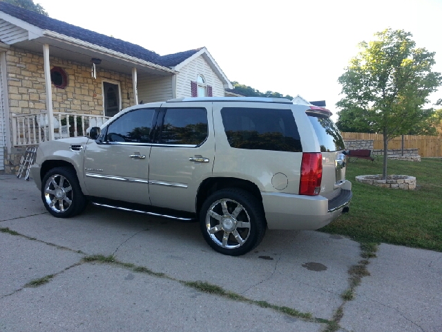 Cadillac Escalade 2008 photo 1