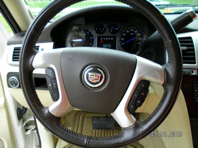 Cadillac Escalade 2008 photo 17