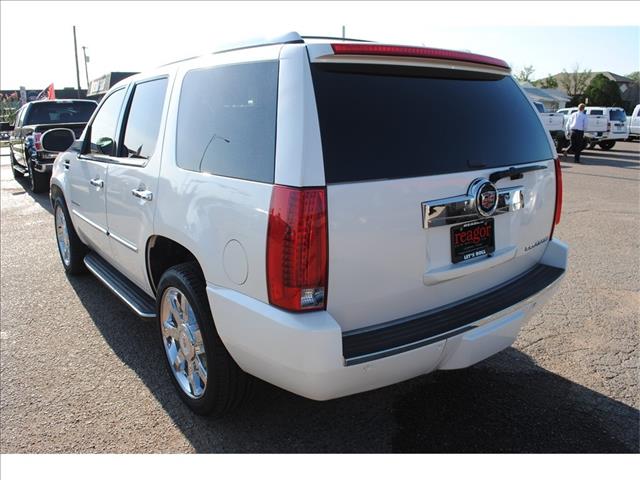 Cadillac Escalade 2008 photo 2