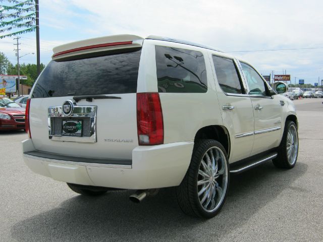 Cadillac Escalade 2008 photo 16