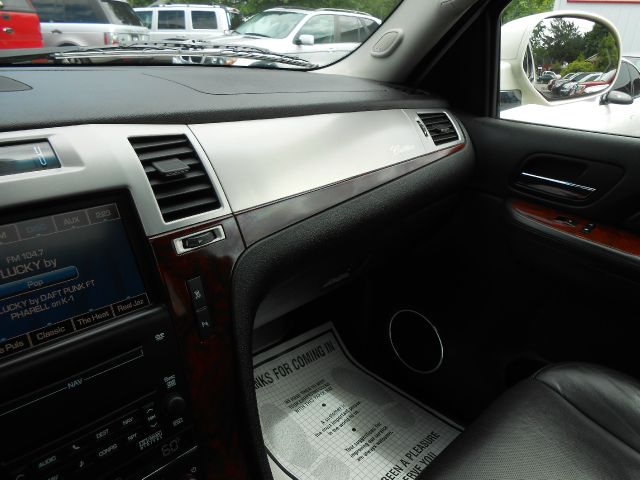 Cadillac Escalade 2009 photo 29