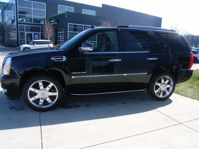 Cadillac Escalade 2010 photo 2