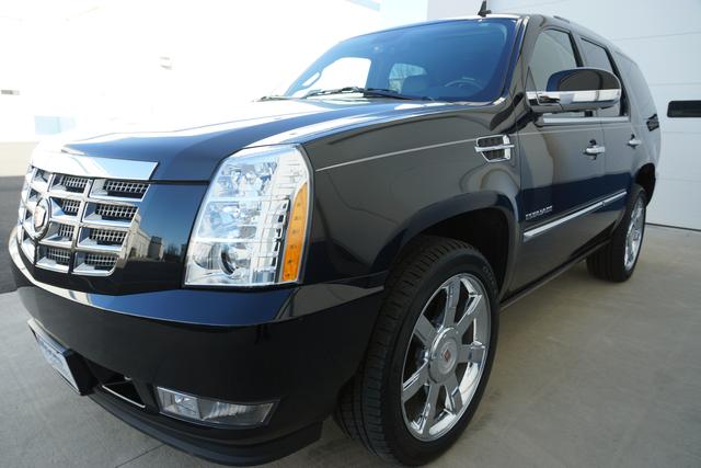 Cadillac Escalade 2010 photo 2