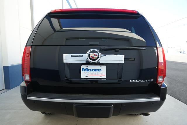 Cadillac Escalade 2010 photo 4