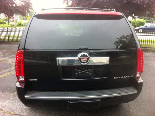 Cadillac Escalade 2010 photo 1